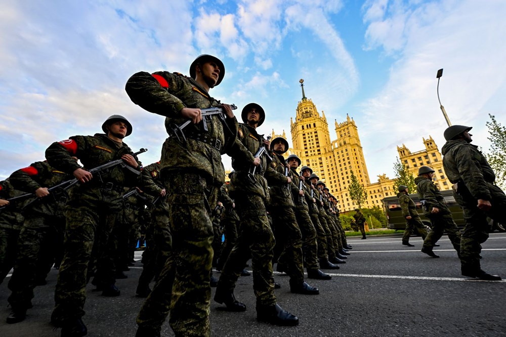 Tanklar Moskova sokaklarında: Rusya'da askeri geçit töreni provası - 3