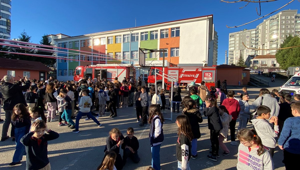 İlkokulda korkutan yangın: Öğrenciler tahliye edildi