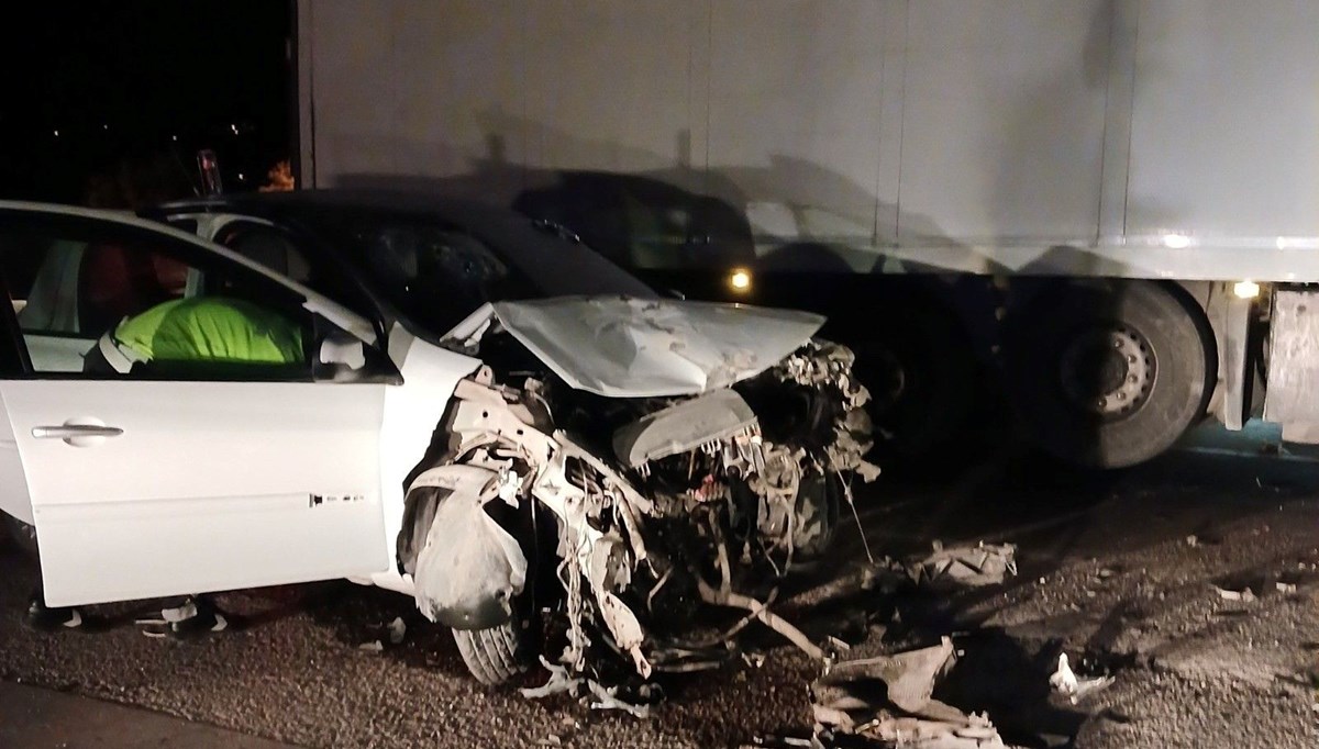 Malatya’da TIR ile otomobil çarpıştı Malatya’da TIR ile otomobil çarpıştı