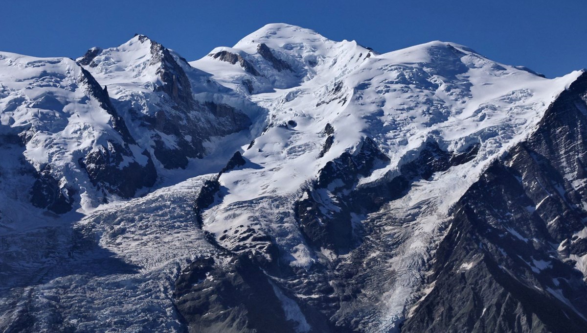 İklim değişikliği Mont Blanc'ı da etkiledi: Avrupa'nın zirvesi 2 metre küçüldü