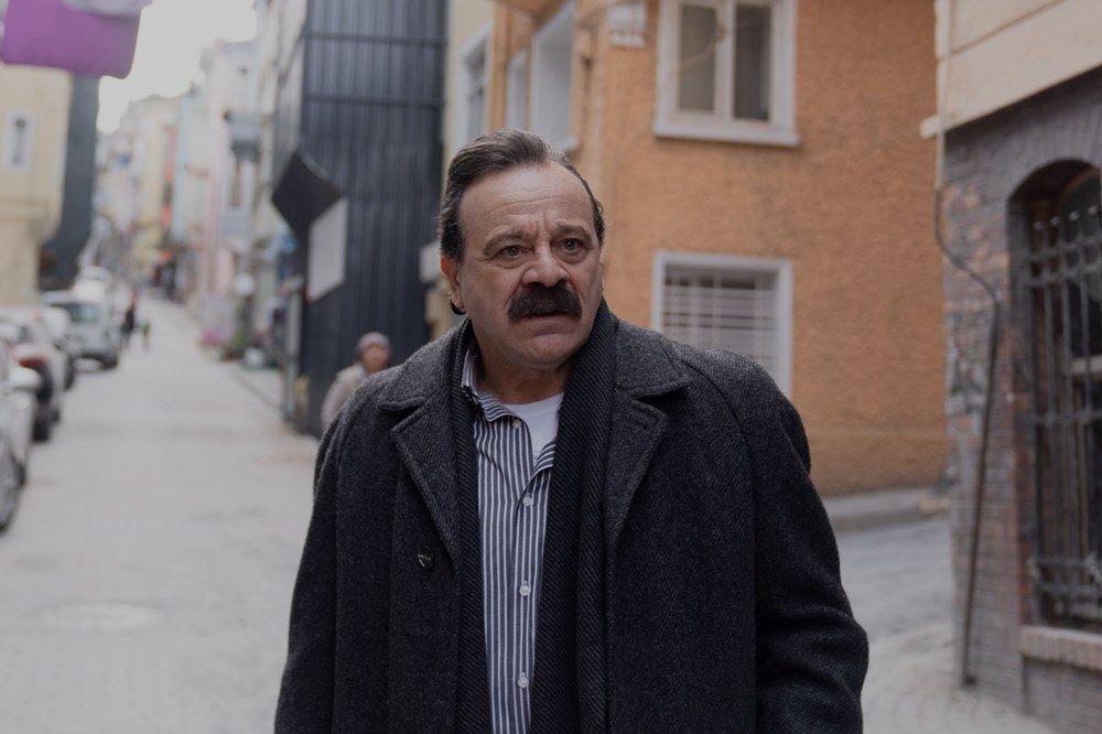 Sahipsizler 16. Bölüm: Azize ve Devran Arasındaki Gerilim Yükseliyor! 78 vPoDt4HfpUKMHBo10mYArA