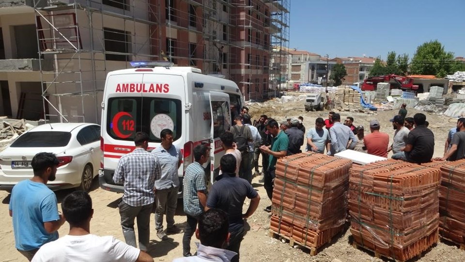 İnşaat işçilerinin demir sopalı kavgası: Üç yaralı - 1