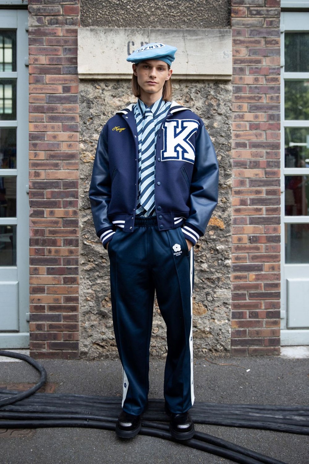 Fransız lüks marka Kenzo, kolej stilini modaya geri getiriyor - 10