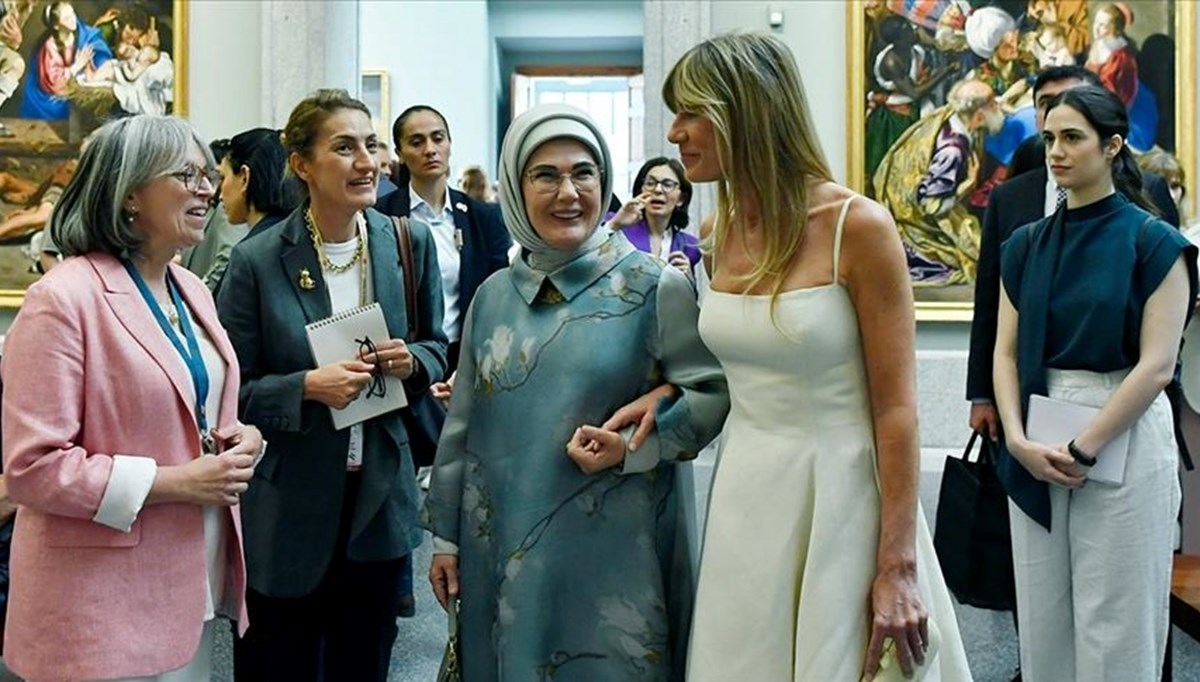 Emine Erdoğan, İspanya Başbakanı Sanchez'in eşiyle müze gezdi