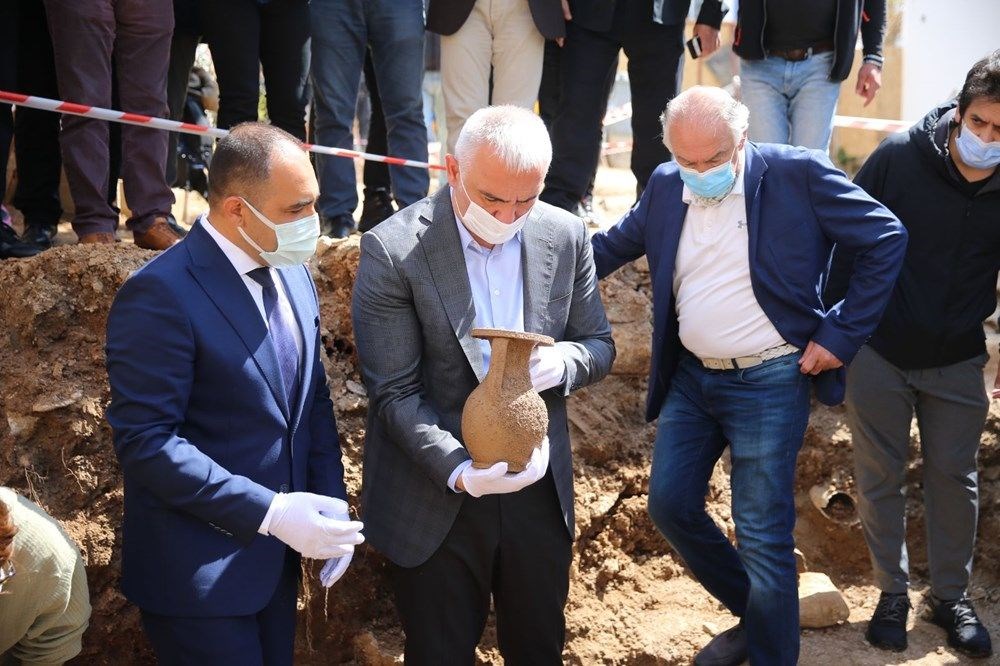 Bodrum'da 2400 yıllık tarihi lahit mezar kazısından altın çıktı - 2