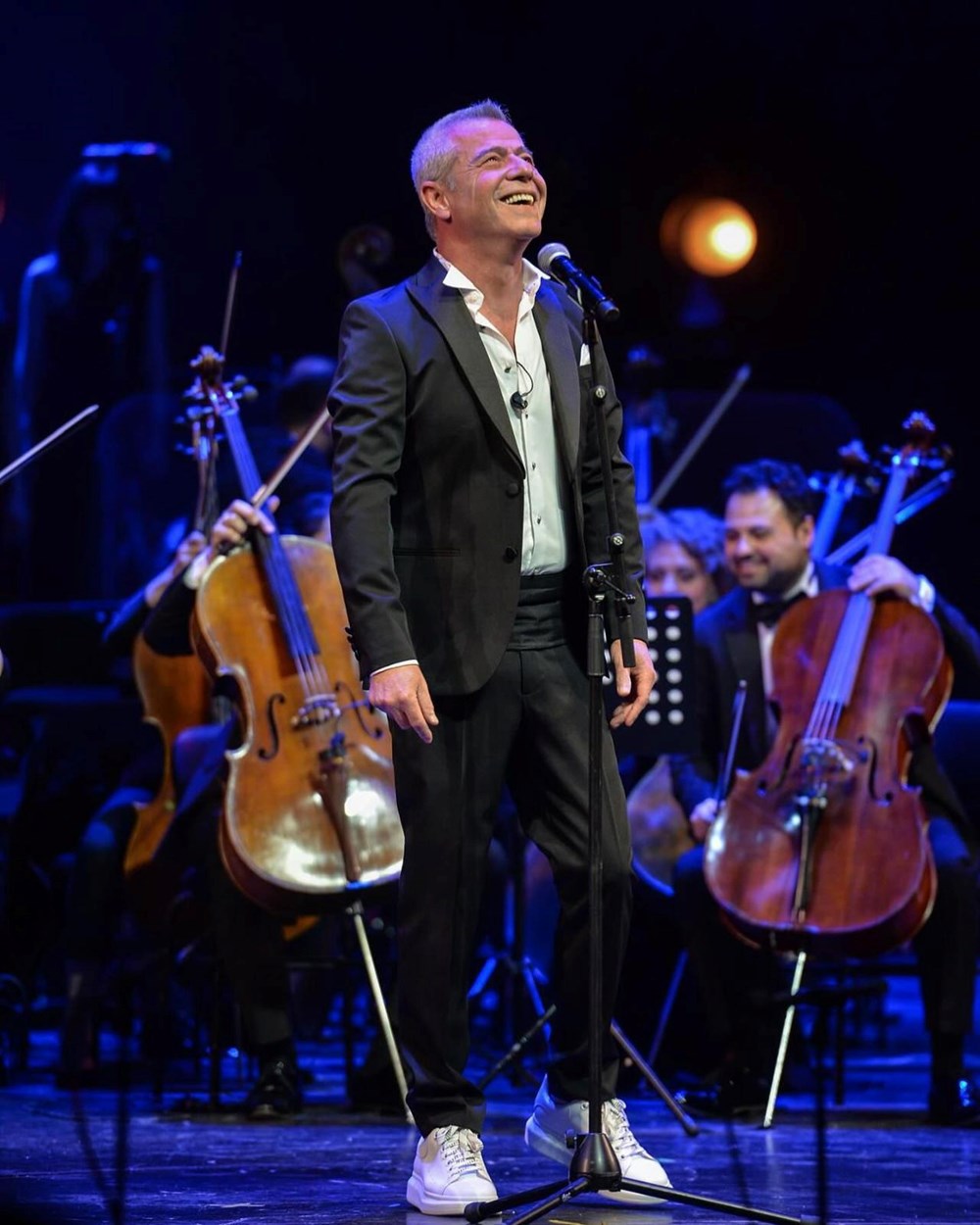 Cenk Eren'den Ajda Pekkan paylaşımı: Ben yaşlandım o hala genç (Ünlülerin çocukluk ve gençlik halleri) 202 vS1YjhhLYkmnhZ115hkHKg