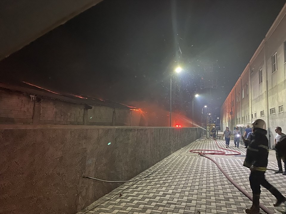 Kahramanmaraş'ta fabrika yangını - 1