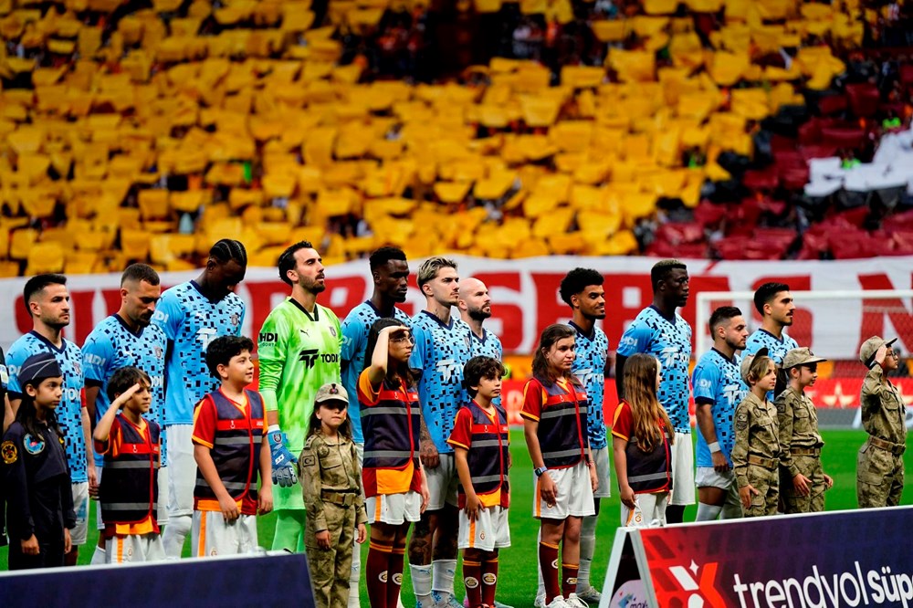 Victor Osimhen çılgına döndü: 5. saniyede başladı, bitiş düdüğüyle birlikte o ismi soyunma odasına çağırdı 76 vS4k53mzW0CCgZOE490MtQ