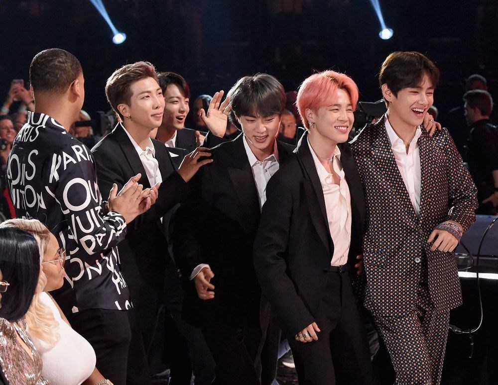 Time'a göre 2020'nin en iyi K-pop şarkıları ve albümleri - 11