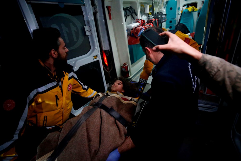 Deprem bölgesinden mucize kurtuluşlar - 43