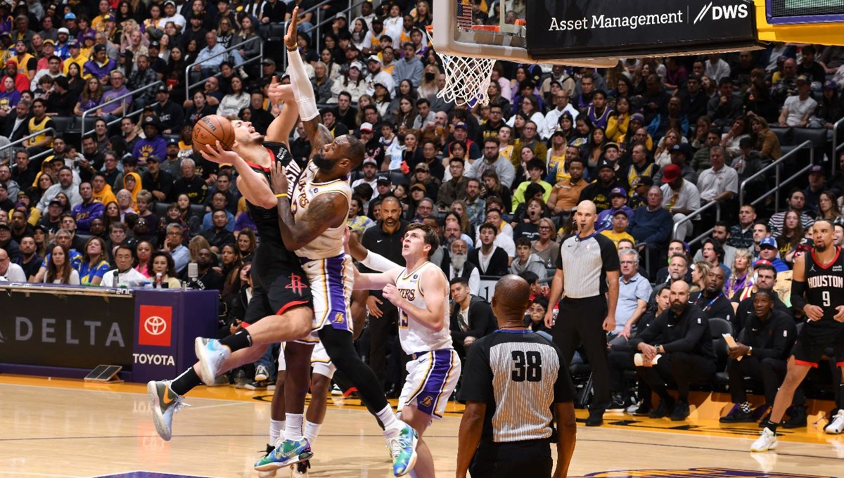 nLeBron James'den Alperen Şengün'e methiyeler nLeBron James'den Alperen Şengün'e methiyeler