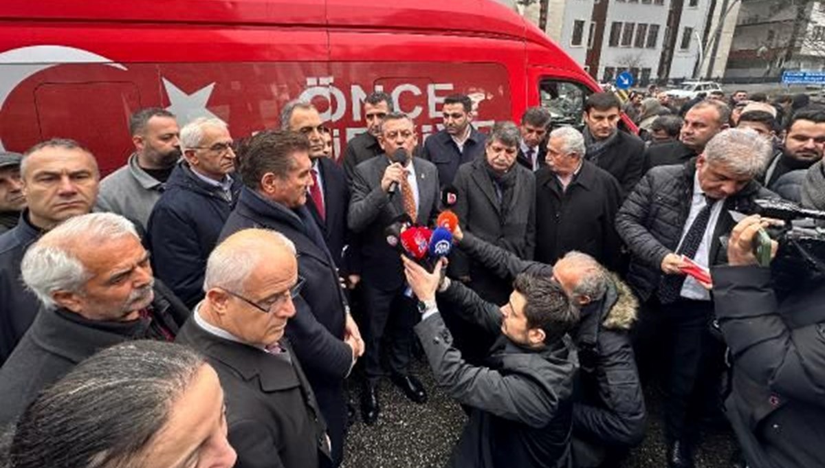 Özgür Özel'den Başak Demirtaş açıklaması Özgür Özel'den Başak Demirtaş açıklaması