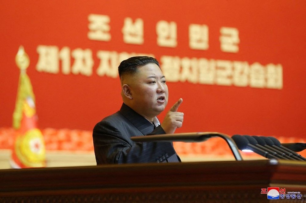 Kim Jong-Un zayıfladı, boynu ortaya çıktı - 10