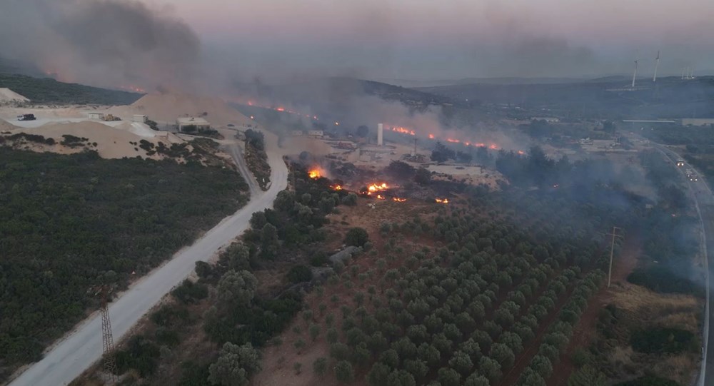 Çeşme'de orman yangını sürüyor - 4