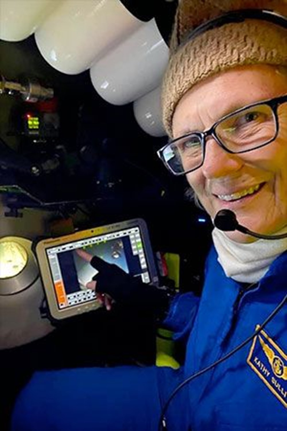 Uzayda yürüyen ilk ABD’li kadın astronot yeniden tarih yazdı - 6