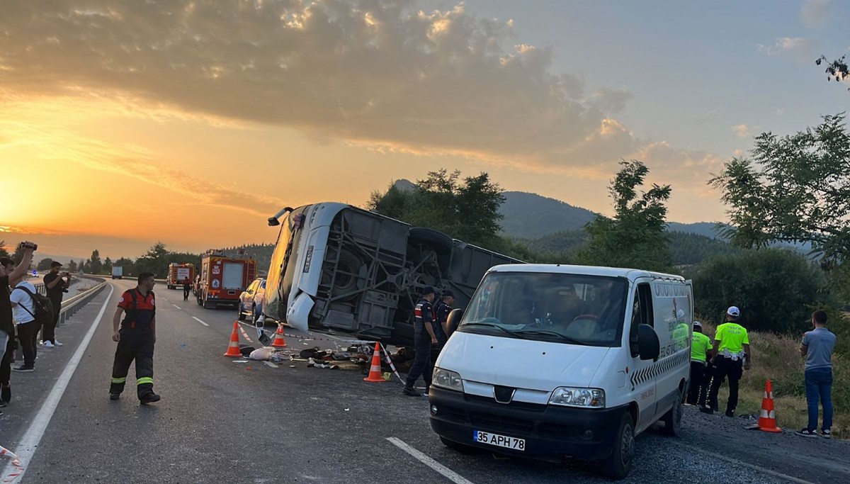 Denizli'de kum yüklü kamyon otobüse çarptı: 6 kişi öldü, 43 kişi yaralandı