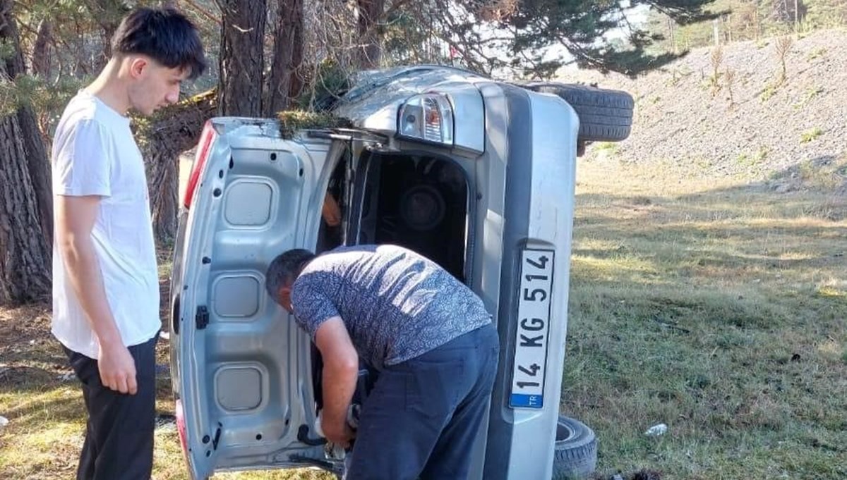 Otomobil yoldan çıkarak takla attı: 1 ölü, 2 yaralı