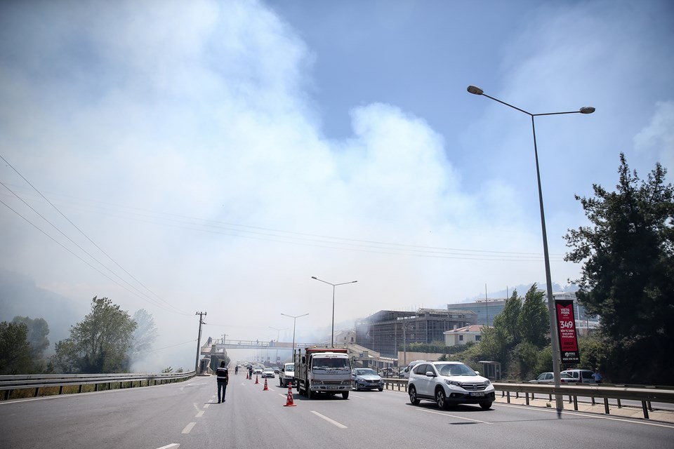 Bursa'daki orman yangını kontrol altına alındı - 1