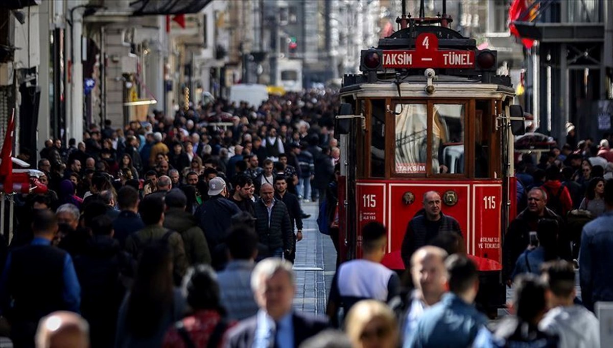 Türkiye'nin nüfusu yükseldi