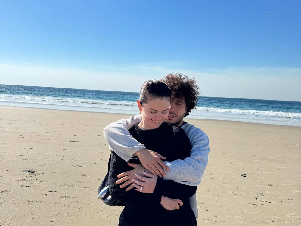 Selena Gomez: "Seni Nasıl Hak Ettim?" Aşk İtirafı 73 vdhK8F67skef1bz2kmlUuQ