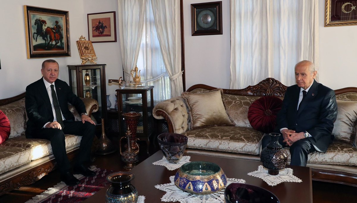 SON DAKİKA HABERİ: Cumhurbaşkanı Erdoğan'dan Bahçeli'ye evinde ziyaret