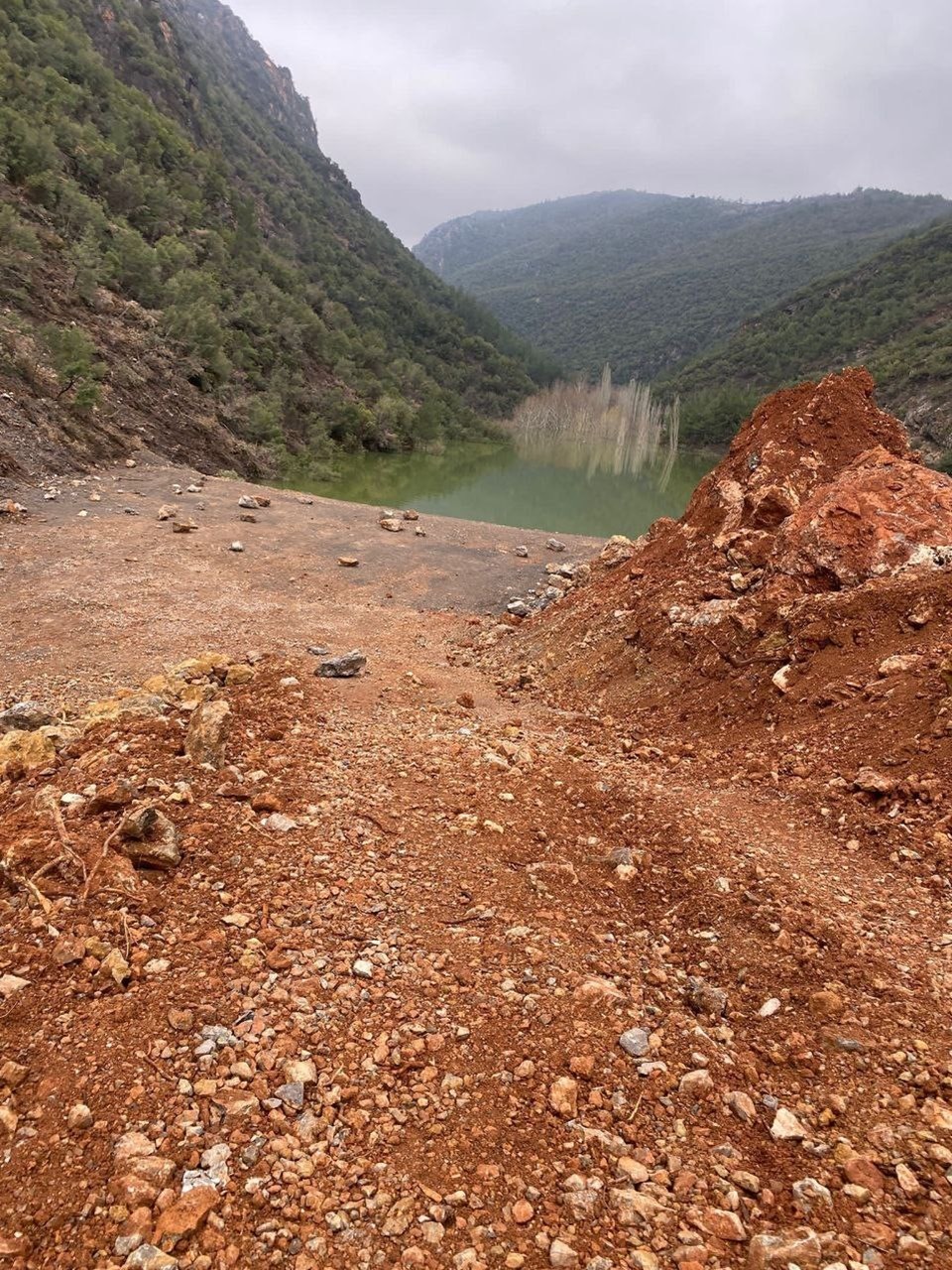 Deprem bölgesinde doğal göl paniği: 5 köy boşaltıldı - 1
