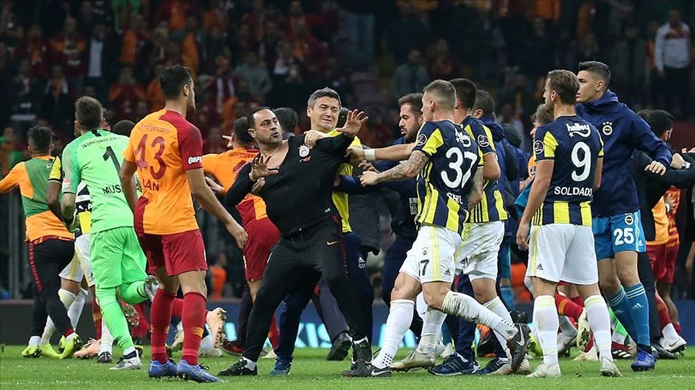 Galatasaray ve Fenerbahçe'ye ceza yağdı: 15 sezonda oynanan 36 derbide ağır fatura! - 1
