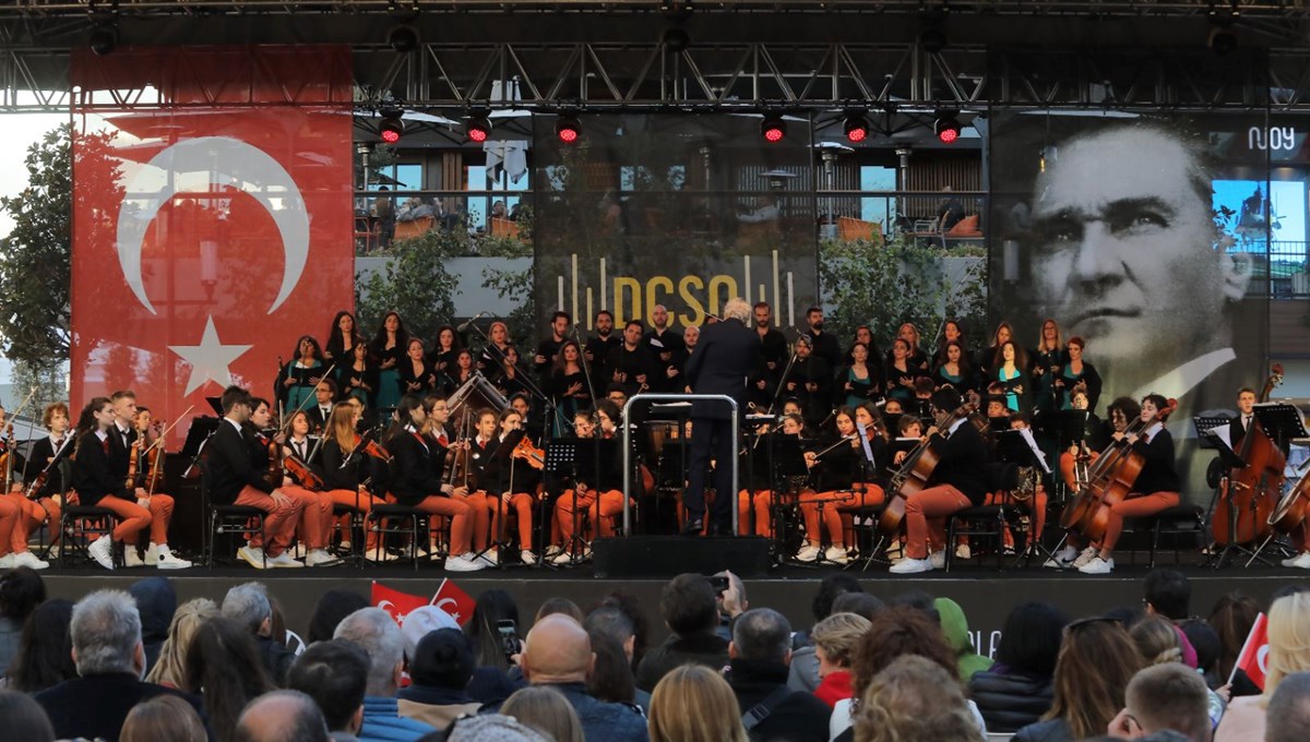 Doğuş Çocuk Senfoni Orkestrası'ndan Cumhuriyetin 100. yılına özel konser Doğuş Çocuk Senfoni Orkestrası'ndan Cumhuriyetin 100. yılına özel konser