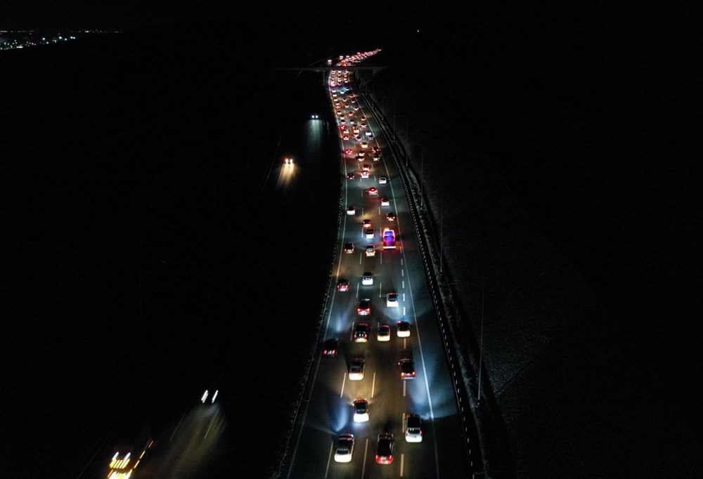 Tatilciler dönüyor: Trafik her geçen saat artıyor - 6