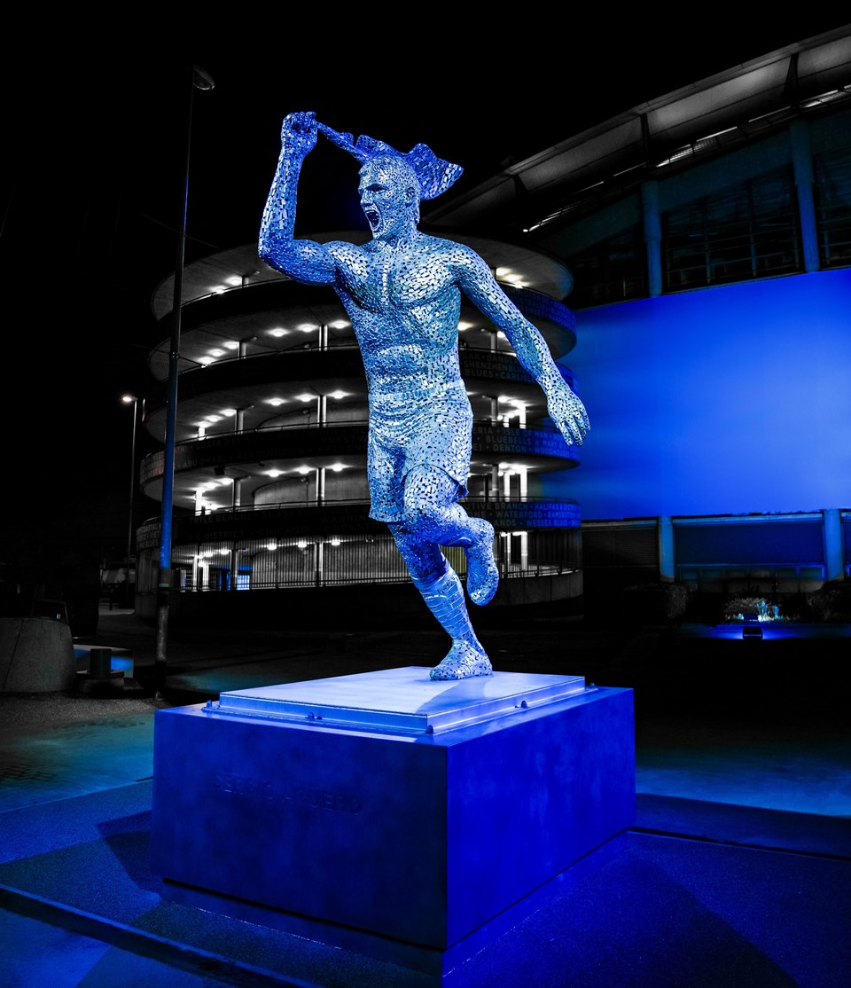 Manchester City, Agüero'nun heykelini dikti - 1