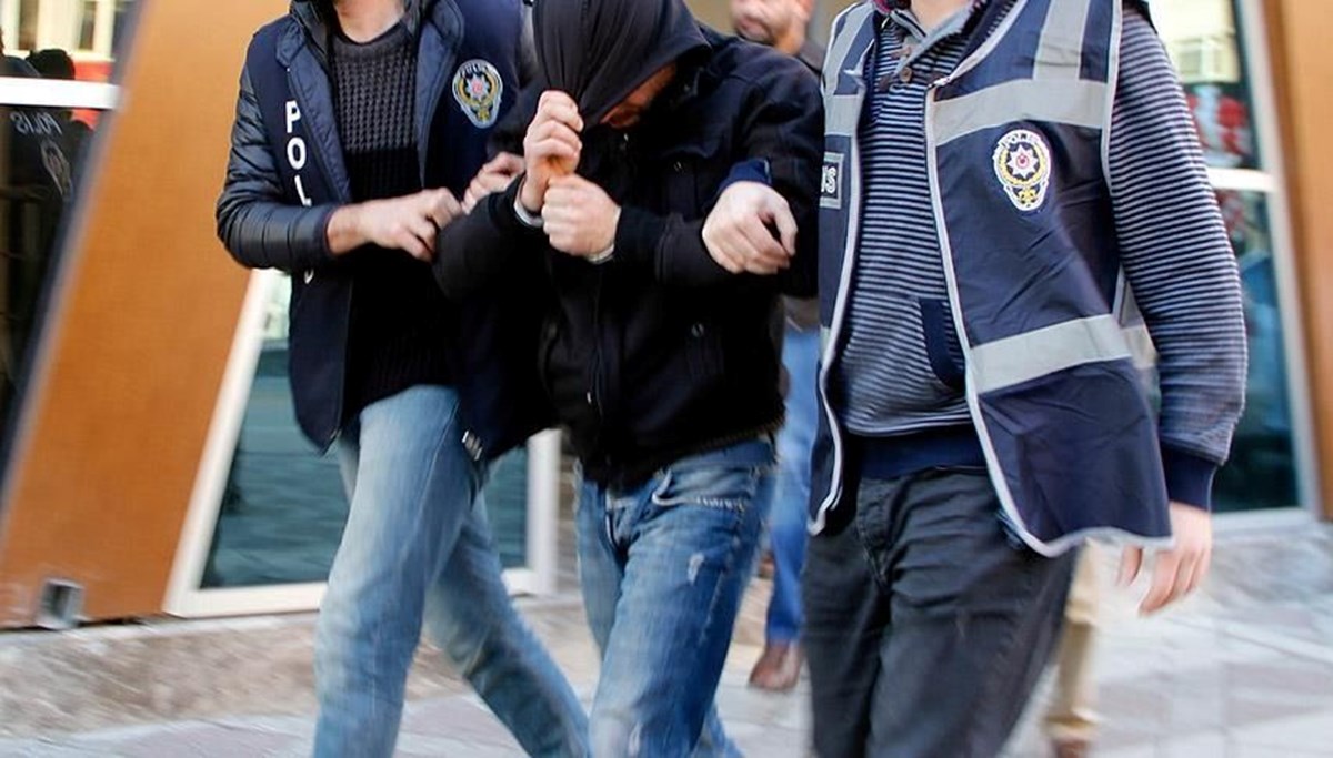 41 ilde operasyon: 257 göçmen kaçakçısı yakalandı 41 ilde operasyon: 257 göçmen kaçakçısı yakalandı