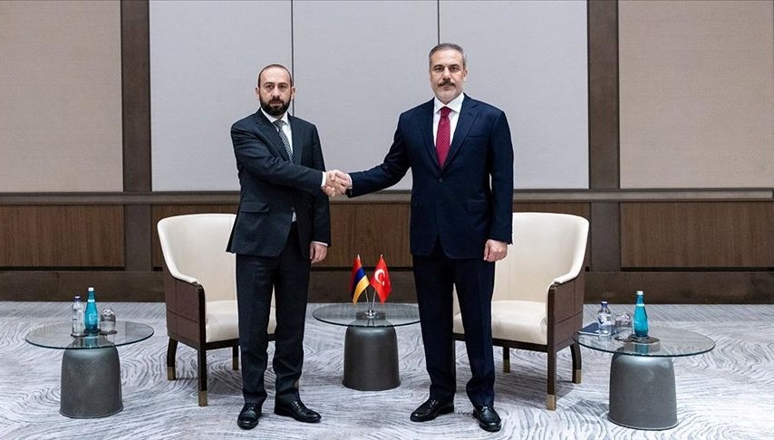 Dışişleri Bakanı Fidan, Ermenistanlı mevkidaşı Mirzoyan ile görüştü