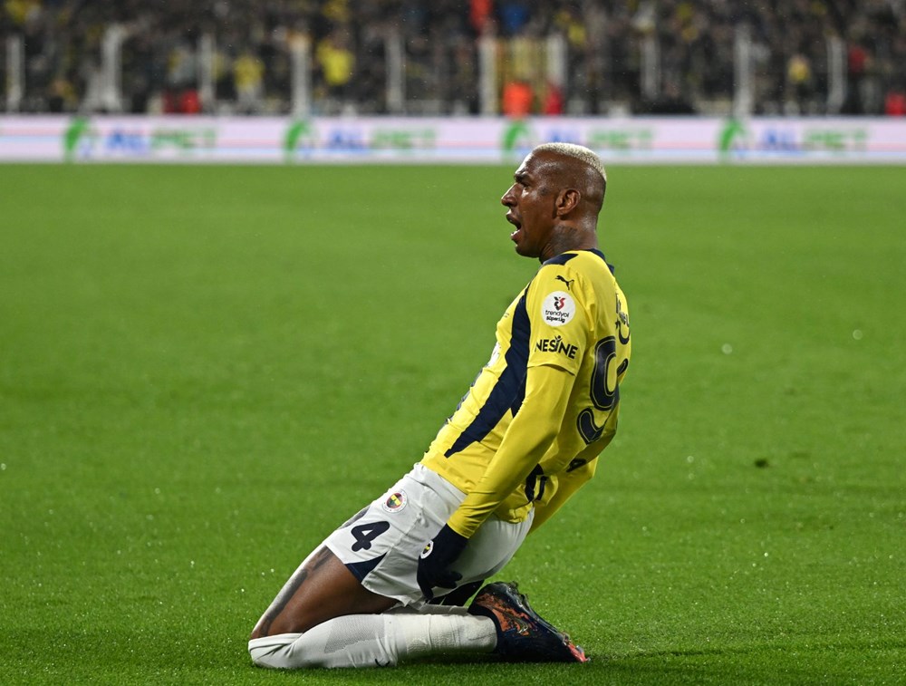 Galatasaray için Anderson Talisca operasyonunu duyurdu: "Fenerbahçe'den kapalı yapmam gerekiyordu" 77 vk5yPMHyXU2cA22SRbpyiw
