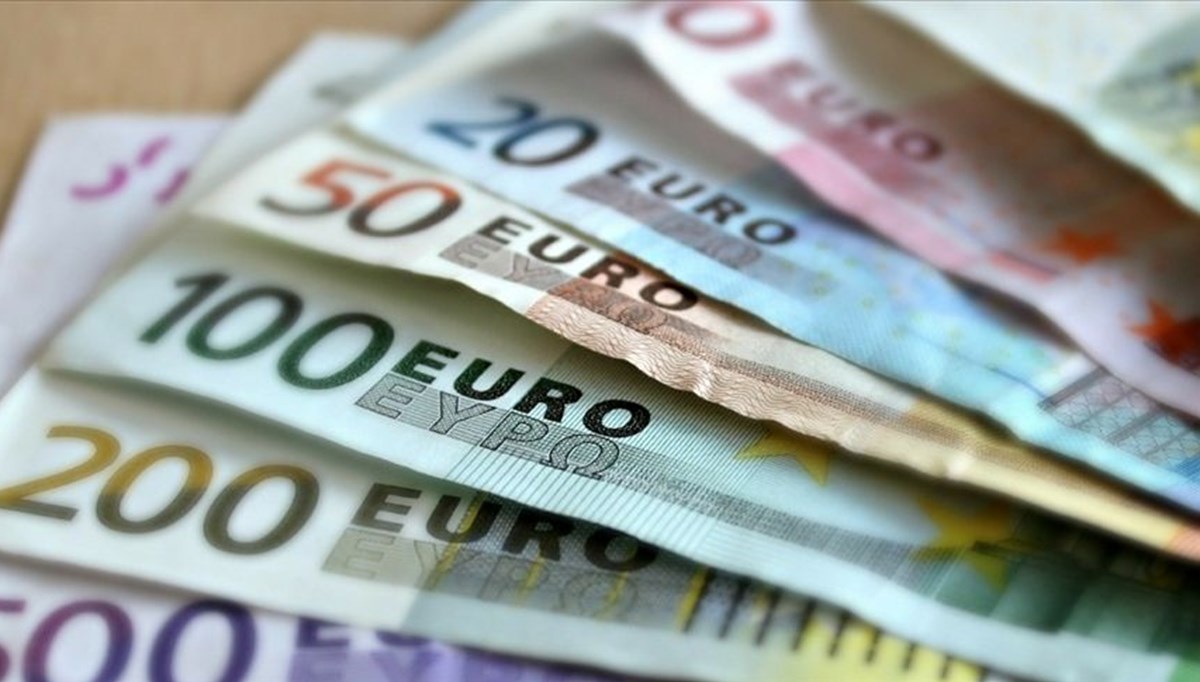 Euro Bölgesi'nde yatırımcı güveni iki yılın en düşüğünde