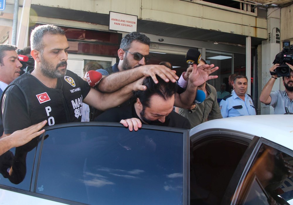 Adnan Oktar davasında ilginç anlar: "Özledik seni, aşkım beyaz sana çok yakışmış" - 3