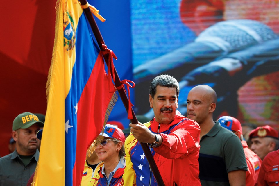 Venezuela, devrimci lider Chavez'i andı - 1