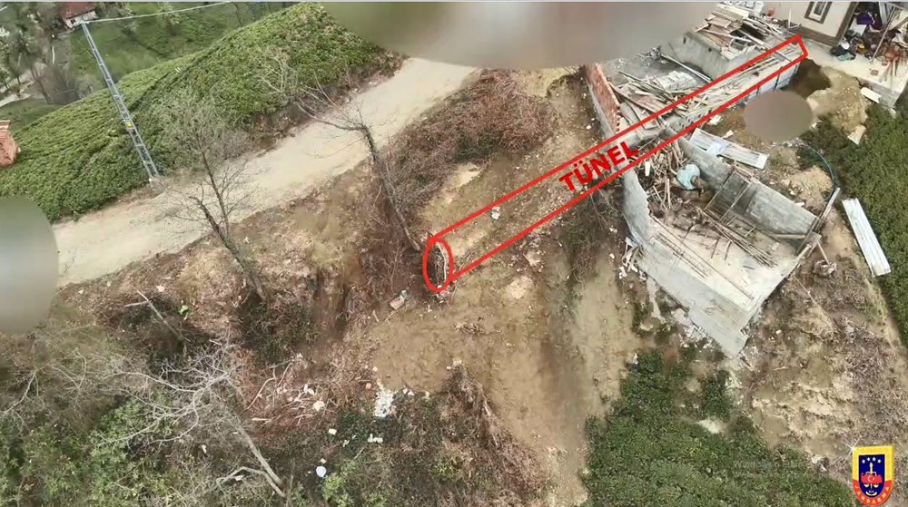 4 Yıllık Kaçış Bir Evin Altındaki Gizli Tünelde Sona Erdi 75 vnazTam2y0SIZwO9Z0jtOA