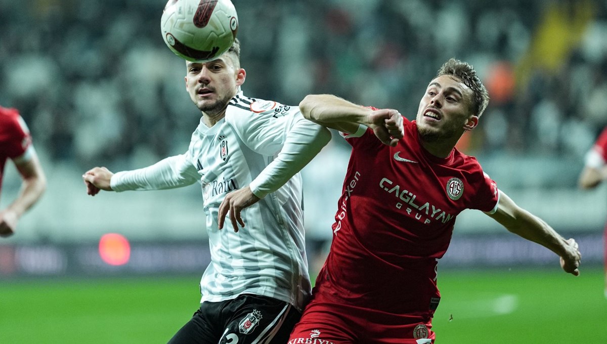 Beşiktaş, evinde Antalyaspor'a kaybetti