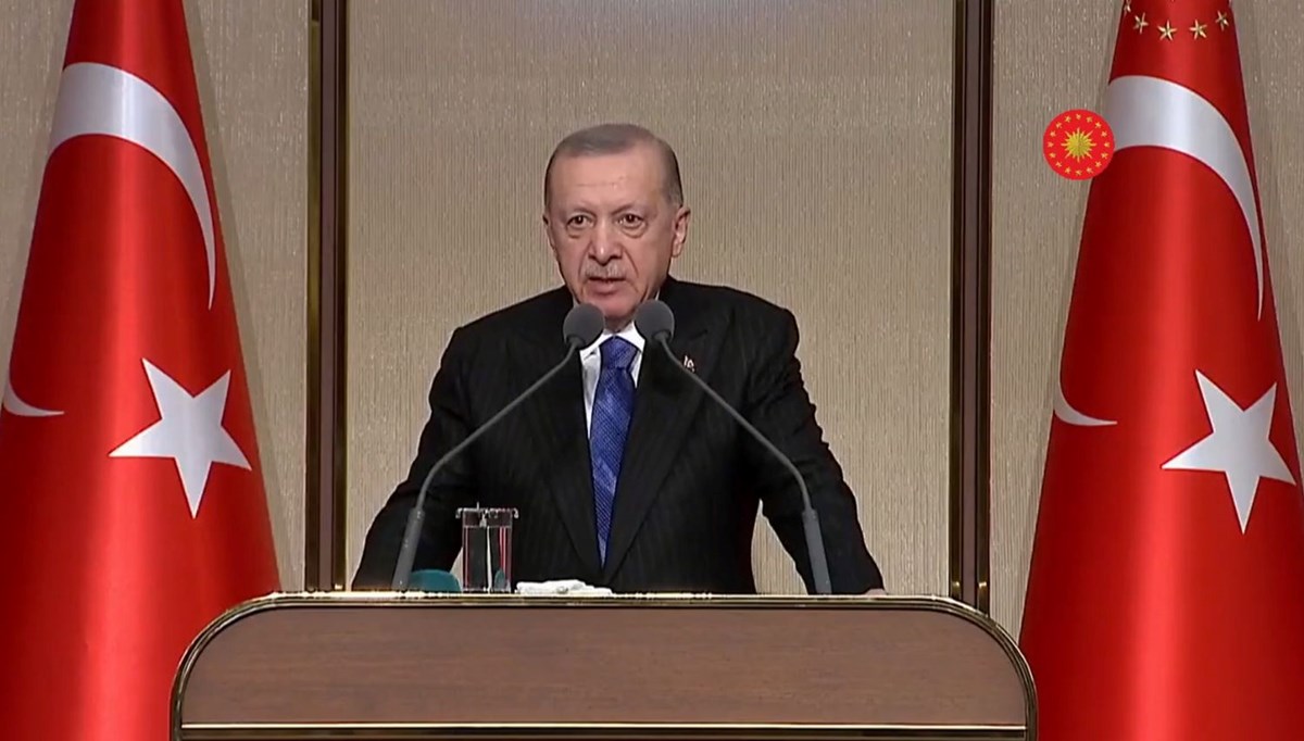 Cumhurbaşkanı Erdoğan: Öğretmenlerimizin 60 yıllık hayalini gerçeğe dönüştürdük (Beştepe'de öğretmenlerle iftar)