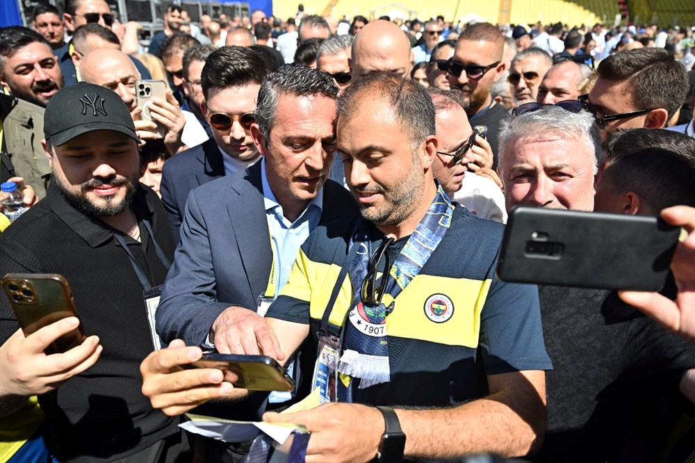 Fenerbahçe'de tarihi başkanlık seçimi | Rekor oy kullanıldı: Aziz Yıldırım mı, Ali Koç mu? - 11