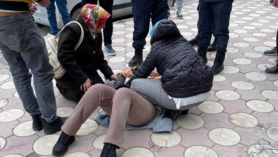 Sivas'ta cadde ortasında eski eşini bıçaklayan şüpheli tutuklandı - 1