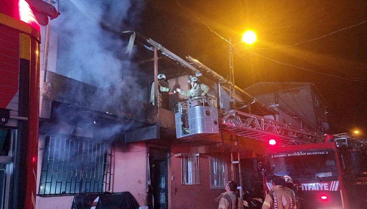 Beykoz'da iki katlı binada yangın