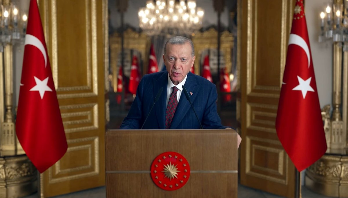 Cumhurbaşkanı Erdoğan: Deprem konutlarının teslimine başlayacağız Cumhurbaşkanı Erdoğan: Deprem konutlarının teslimine başlayacağız