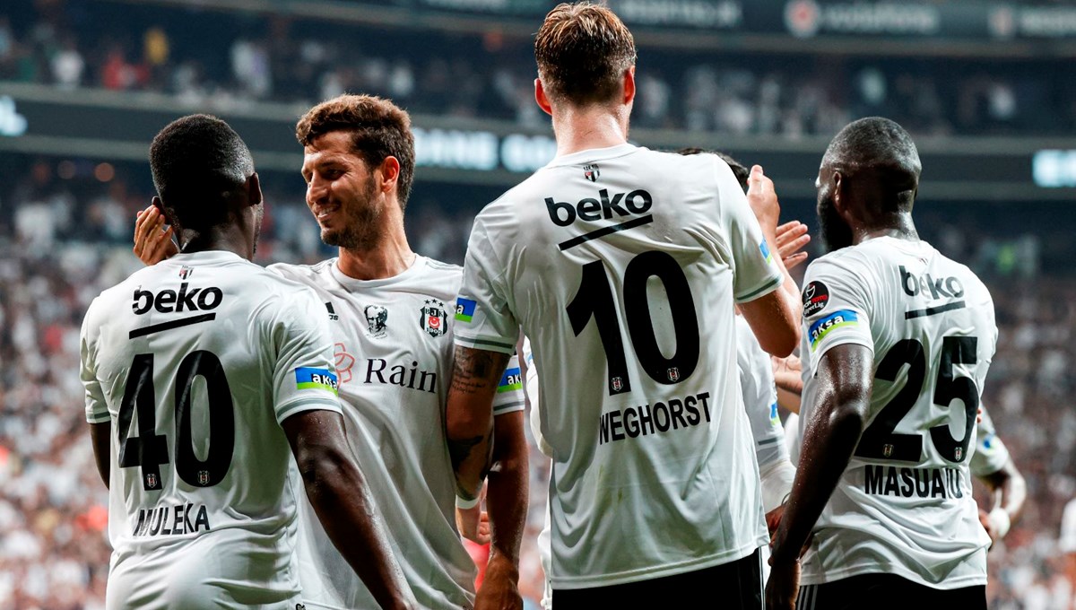 Süper Lig'de yeni lider Beşiktaş Süper Lig'de yeni lider Beşiktaş