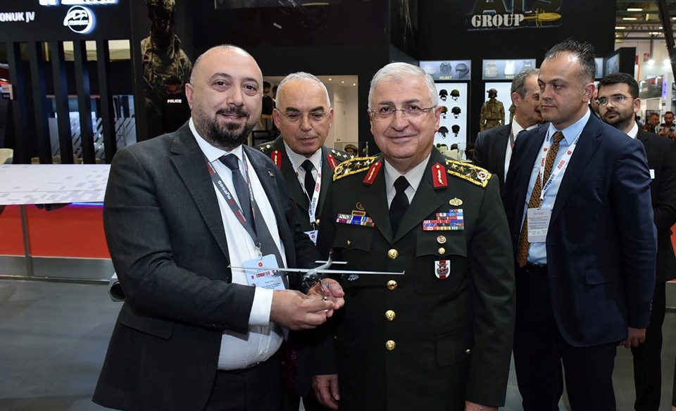 VESTEL Savunma Genel Müdürü Öner Tekin ve Genelkurmay Başkanı Orgeneral Yaşar Güler