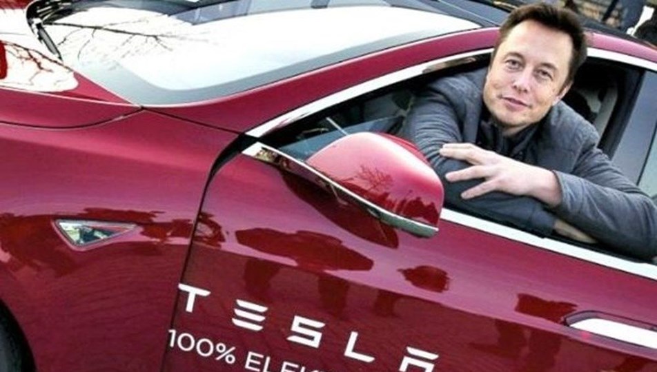 Tesla, Toyota'yı geçerek en değerli otomobil üreticisi oldu