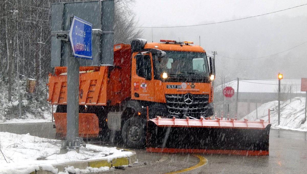 Bolu Dağı’nda kar yağışı