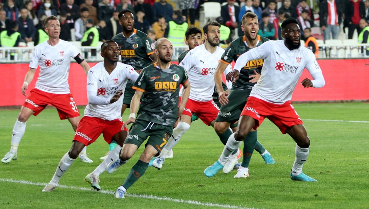 SON DAKİKA: Ziraat Türkiye Kupası'nda finalin adı Kayserispor-Sivasspor