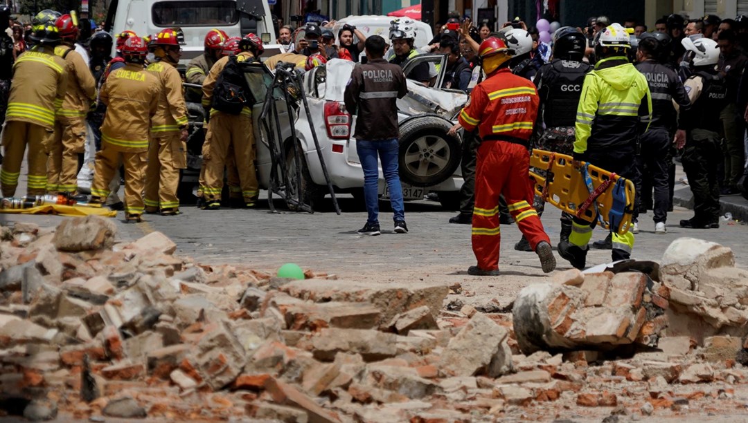 Ekvador da 6 7 büyüklüğünde deprem Ölü ve yaralılar var