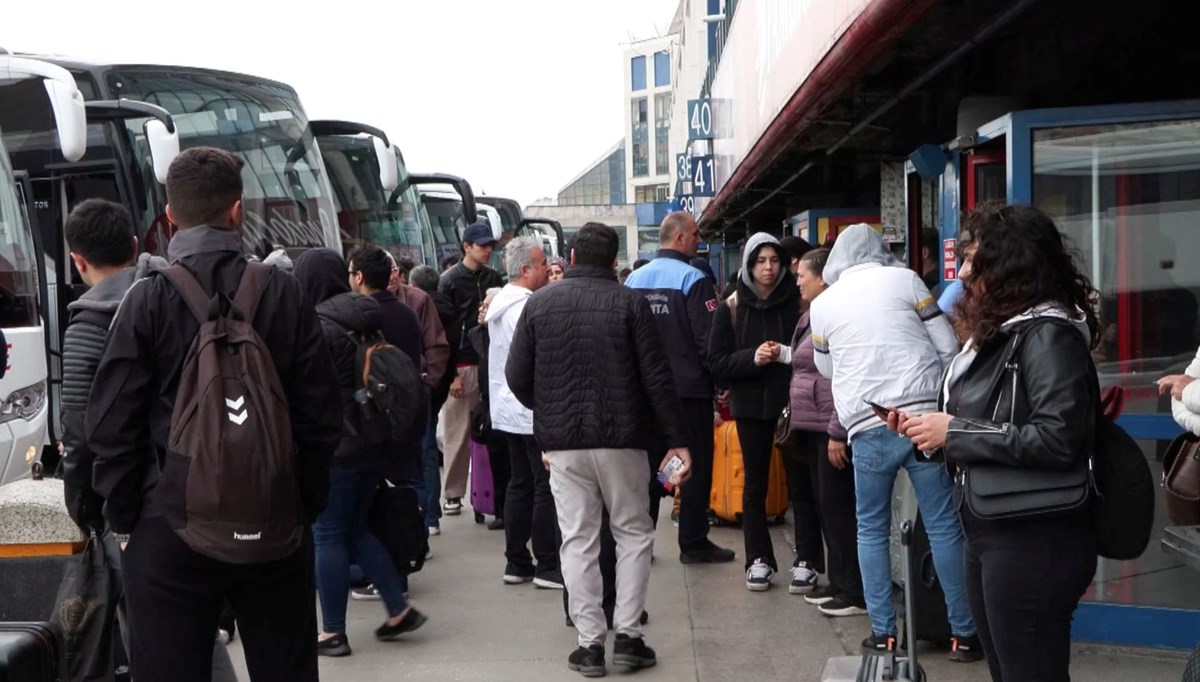 İstanbul Otogarı'nda tatil hareketliliği